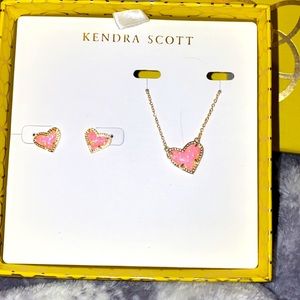 Kendra Scott Gift Set